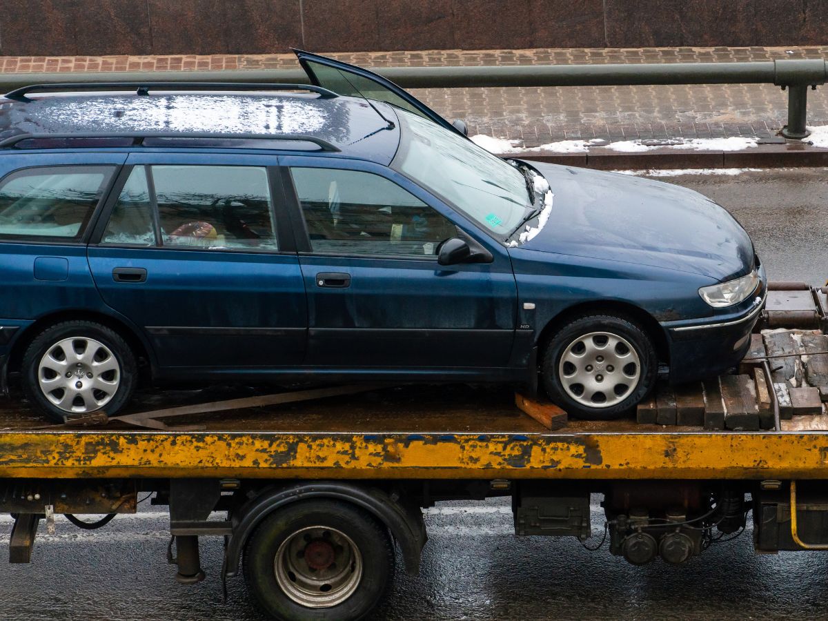 Scrap Car Removal – Get Paid On Spot for Your Scrap Car & Junk Car – Greenway Auto Recycling Scrap Car Removal – Get Paid On Spot for Your Scrap Car & Junk Car - Greenway Auto Recycling