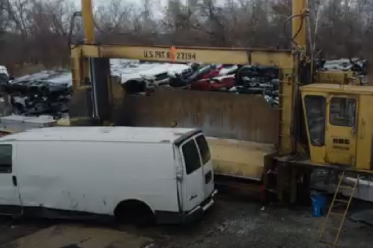 Innovative Recycling Techniques Transforming the Auto Salvage Industry Innovative Recycling Techniques Transforming the Auto Salvage Industry