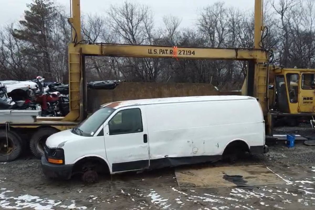 Scrapping Smart Cars Inside the High-Tech World of Modern Auto Recycling Scrapping Smart Cars Inside the High-Tech World of Modern Auto Recycling