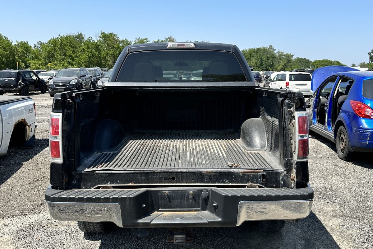 How Global Metal Shortages Affect Scrap Car Prices in Ontario