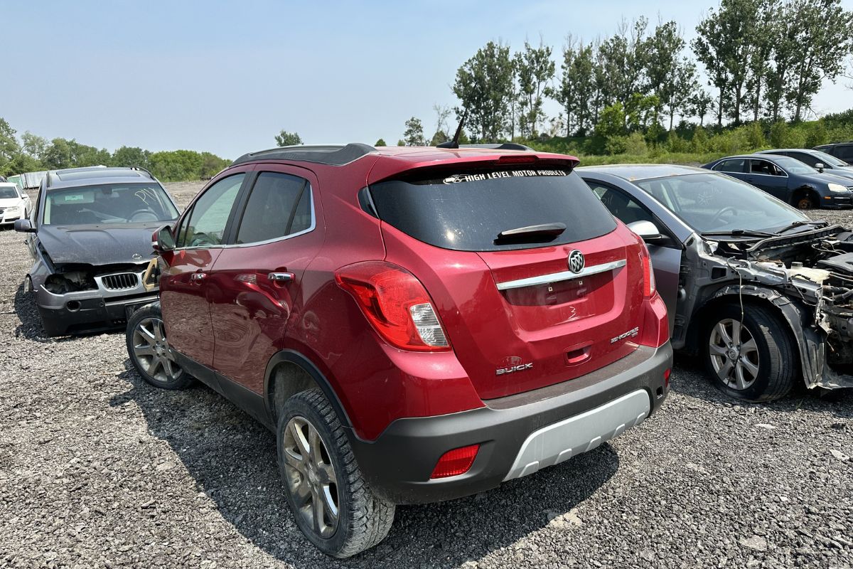 Why Toronto’s Parking Crunch Is Driving More People to Scrap Their Cars Why Toronto's Parking Crunch Is Driving More People to Scrap Their Cars